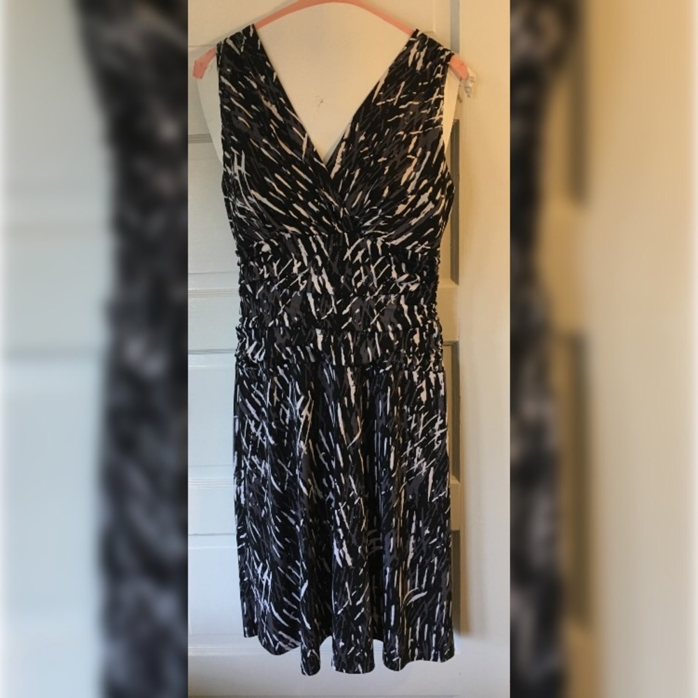 Nine West dress women's size 6 - black grey white
